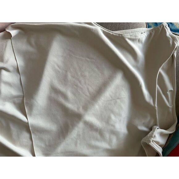 Nordstrom Rack Women's Ivory Sleeveless Tank Top Size L Casual Chic - Picture 6 of 6